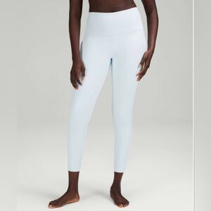 P48. Lululemon Align High-Rise Pant with Pockets 25"
Size 14
EUC